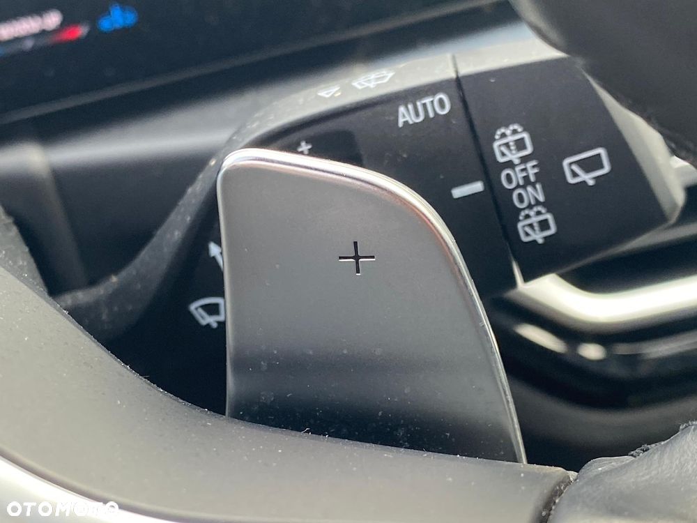 BMW Seria 3 320d xDrive M Sport Sport - 16