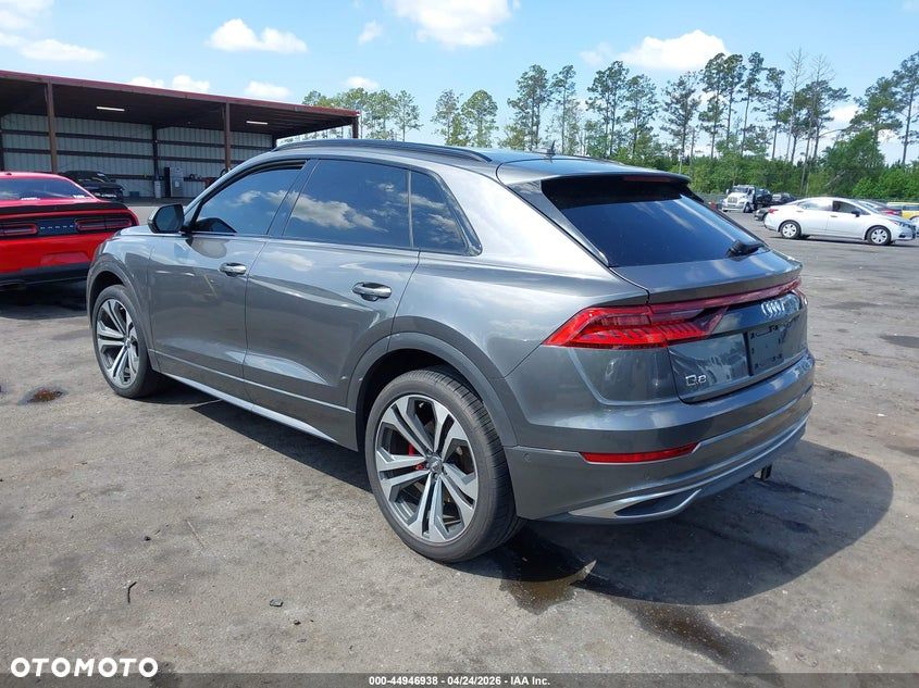 Audi Q8 55 TFSI mHEV Quattro Tiptronic - 3