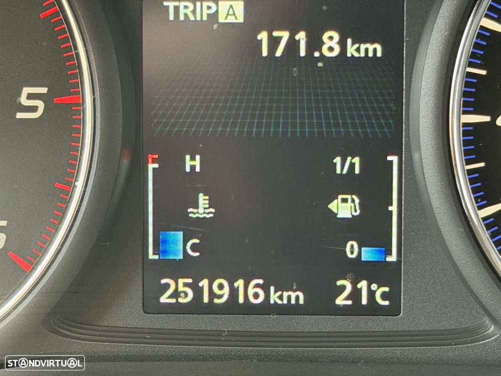 Mitsubishi Outlander 2.2 DI-D Intense - 27
