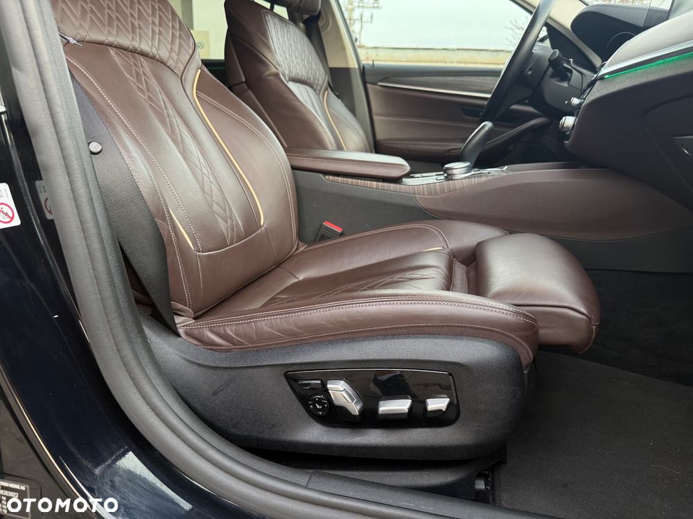BMW Seria 5 530e iPerformance GPF Sport - 15