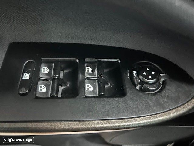 Alfa Romeo Giulietta 1.6 JTDM Distinctive - 19