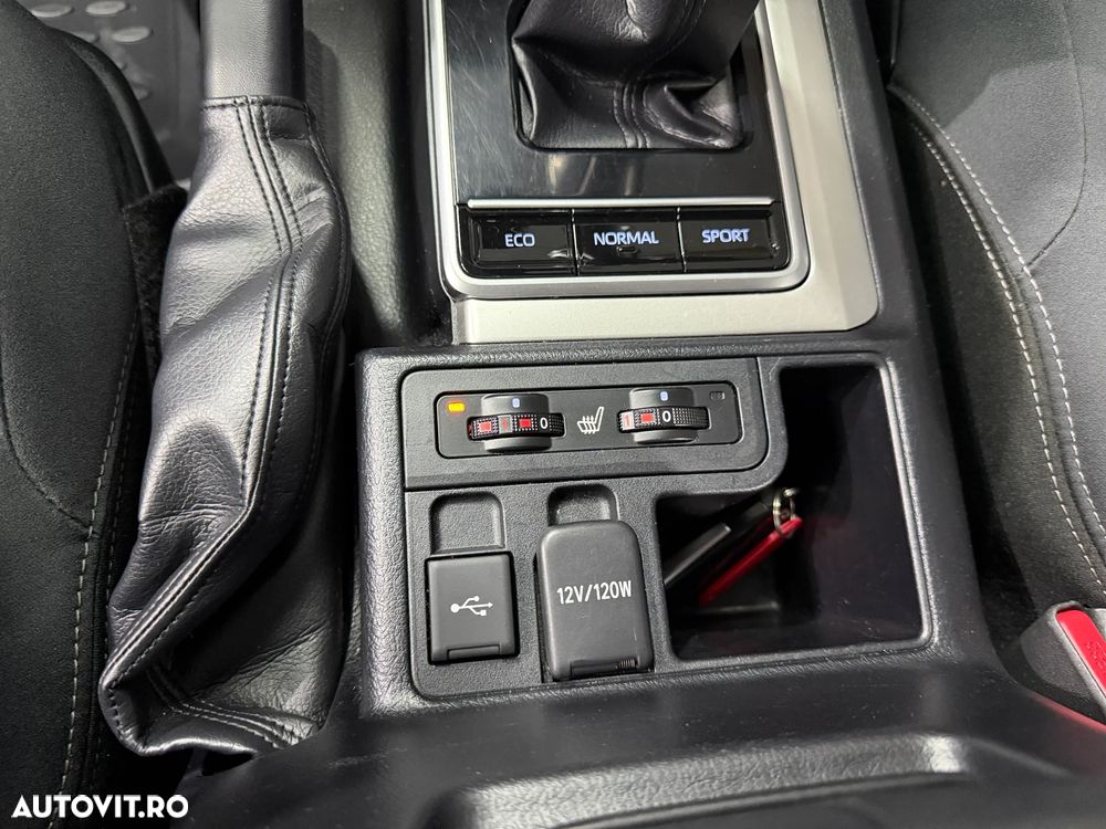 Toyota Land Cruiser 2.8l D-4D 204 CP A/T 7 locuri Executive - 14