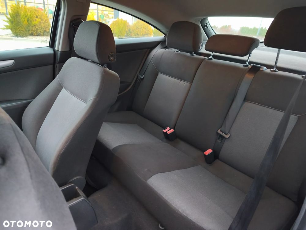 Opel Astra 1.4 - 7