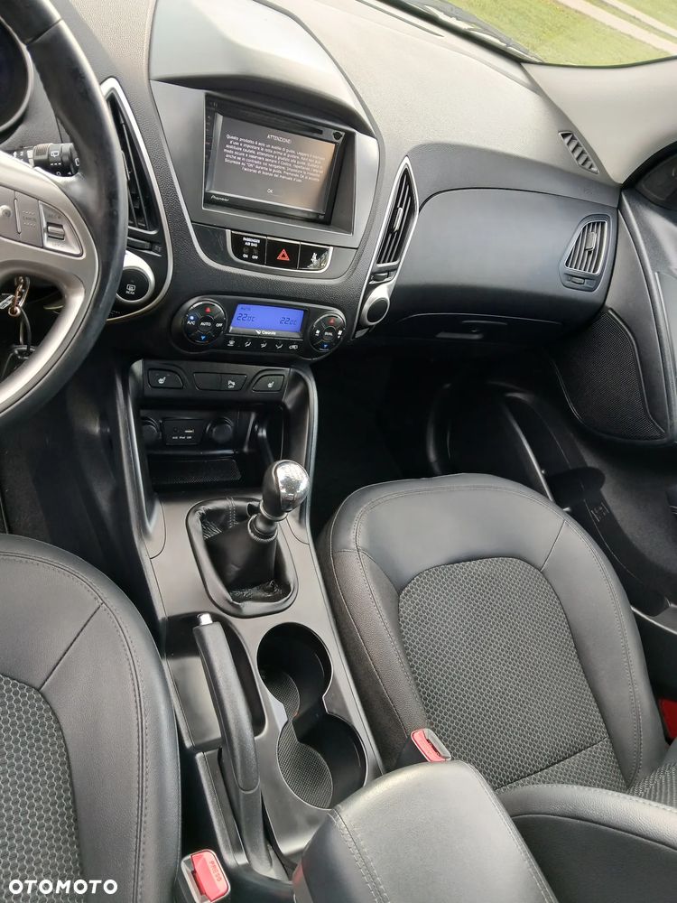 Hyundai ix35 1.7 CRDi 2WD blue Comfort - 13
