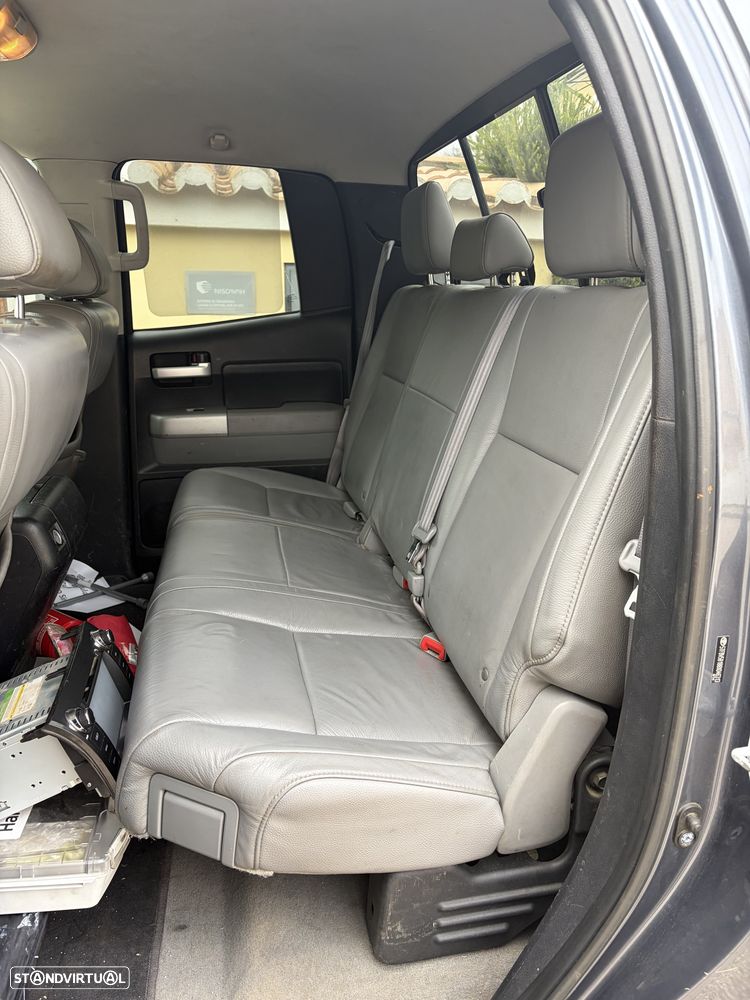 Toyota Hilux - 9