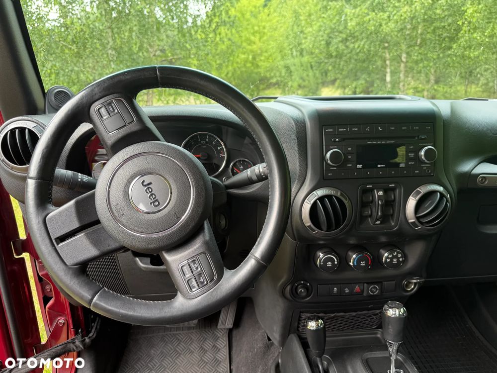 Jeep Wrangler Unlimited 3.6 Automatik Sahara - 13