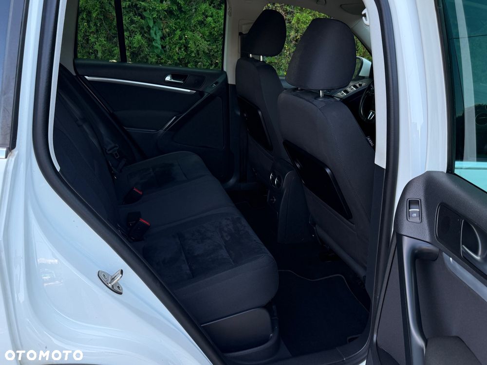 Volkswagen Tiguan 2.0 TDI SCR 4MOTION BlueMotion Technology DSG Sport & Style - 13