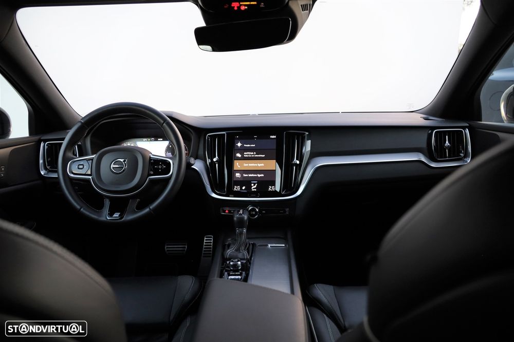 Volvo V60 2.0 D4 R-Design Geartronic - 18