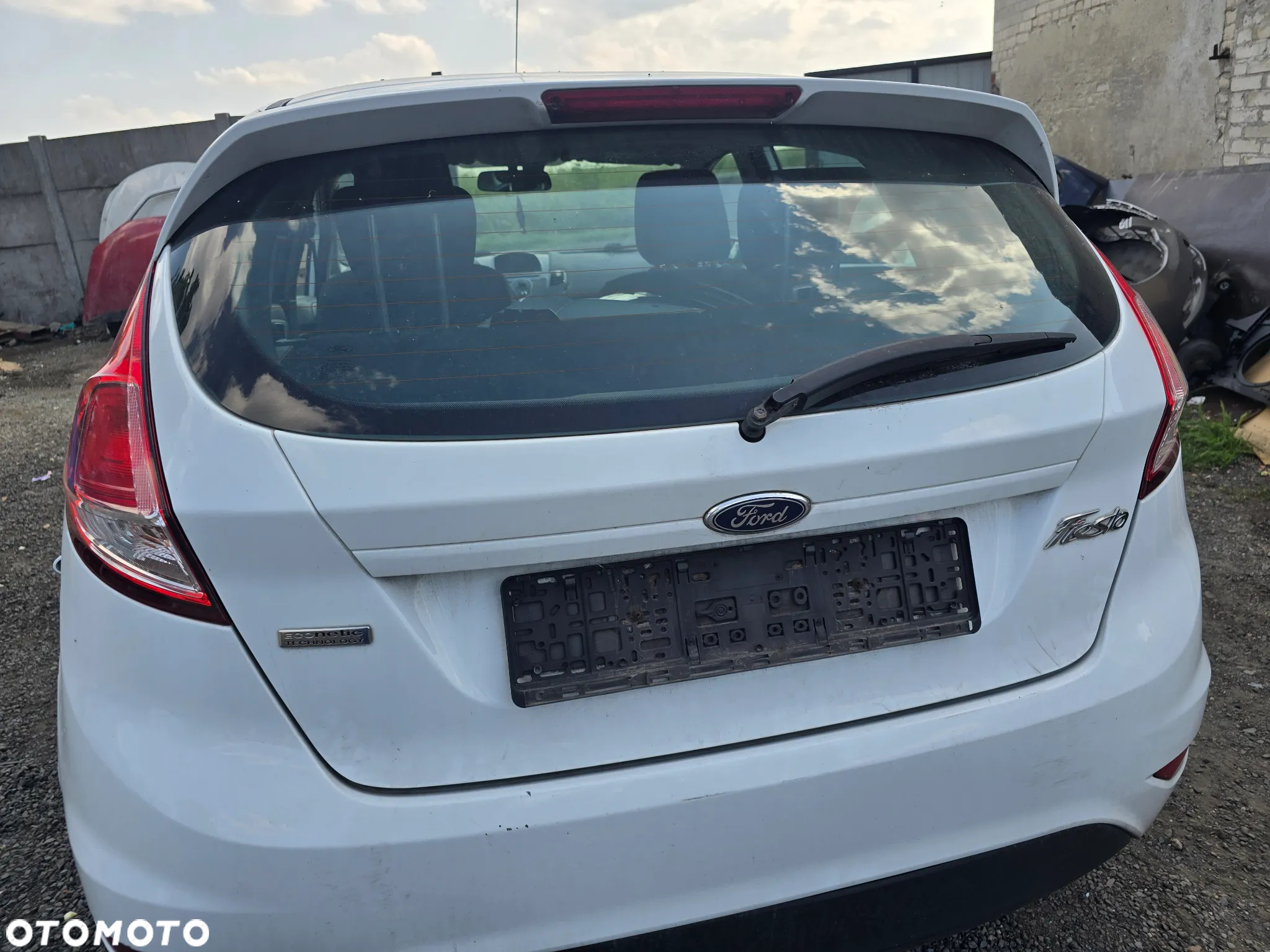 Klapa tył ford Fiesta mk7 lift w kolorze białym - 2