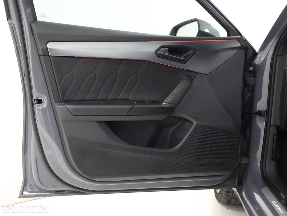 Cupra Leon ST 1.5 eTSI DSG - 11