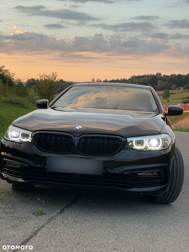 BMW Seria 5 520d xDrive - 22