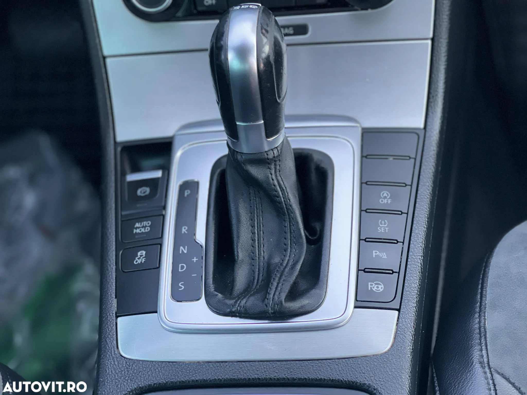 Volkswagen Passat Variant 2.0 TDI BlueMotion Technology Highline DSG - 16
