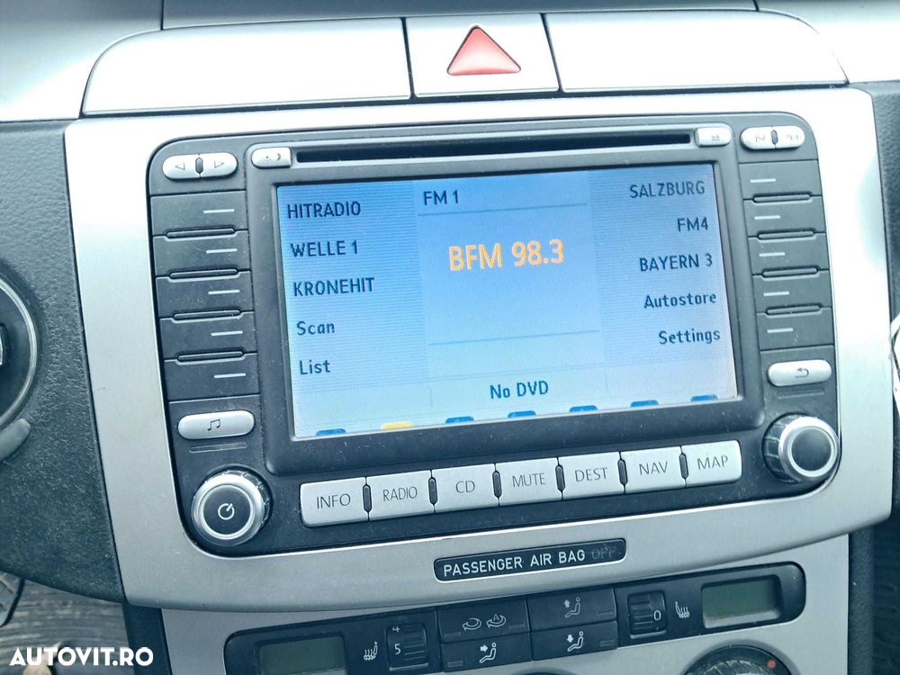 Vw Passat B6, navigatie originala din dezmembrari - 1