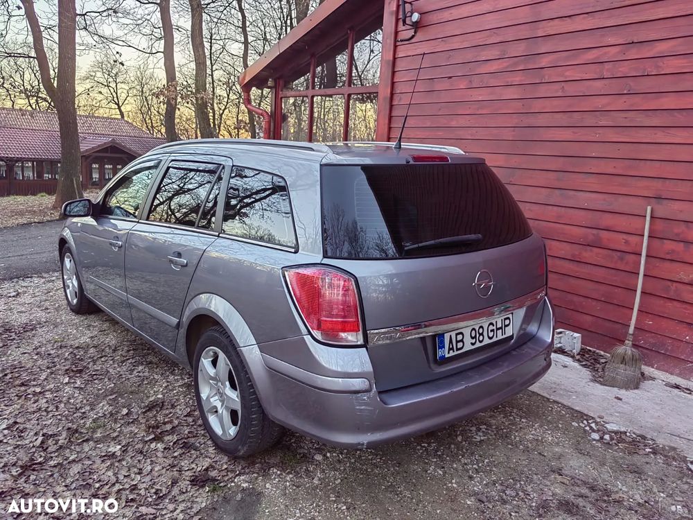 Opel Astra - 4