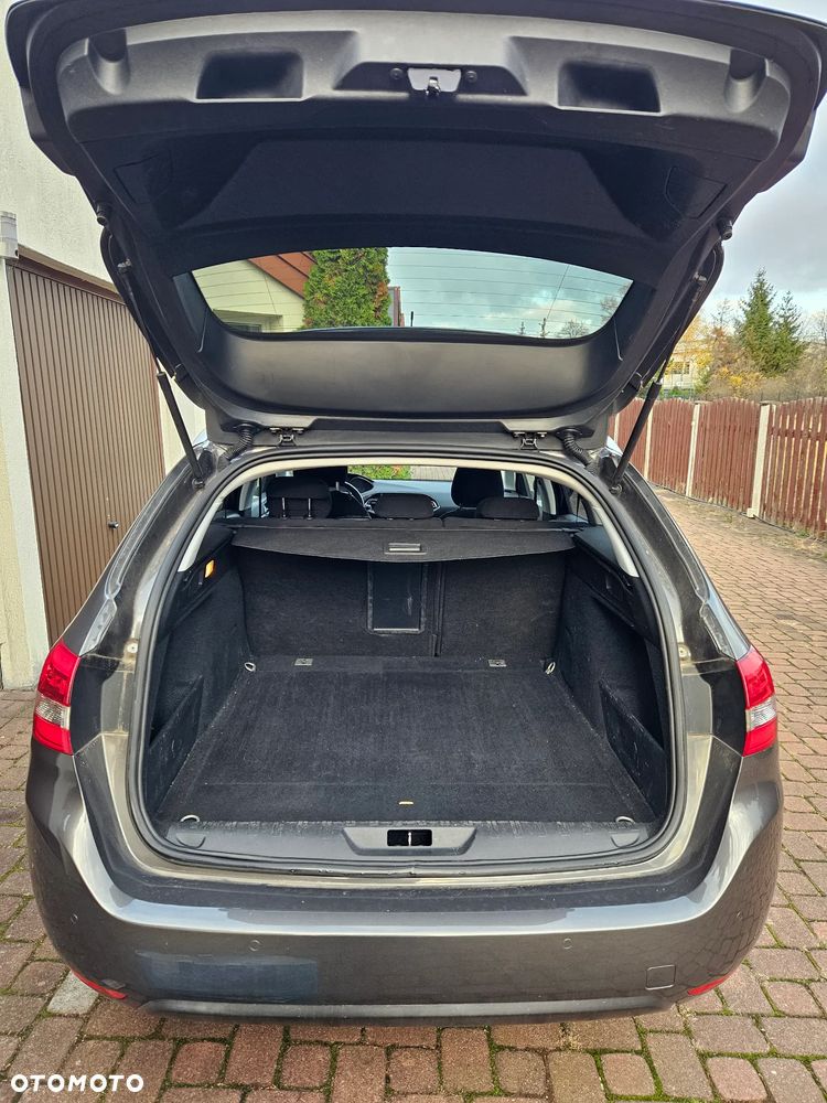 Peugeot 308 1.2 PureTech Allure S&S - 6