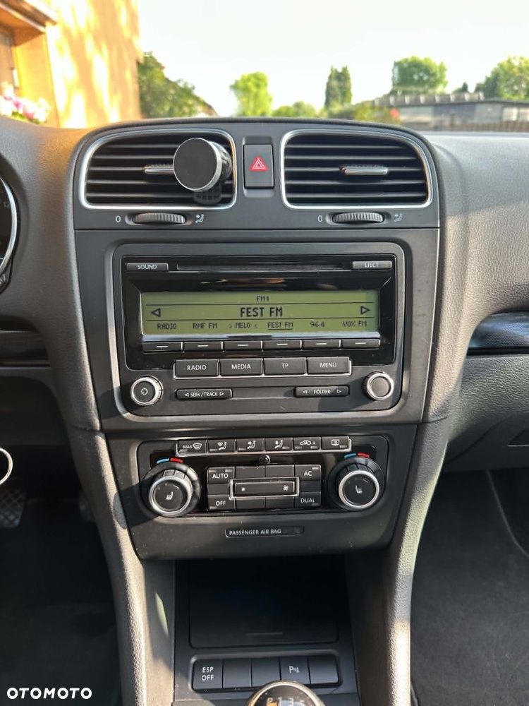 Volkswagen Golf 2.0 TDI Comfortline - 11