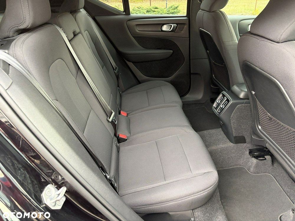 Volvo XC 40 T2 Momentum - 16