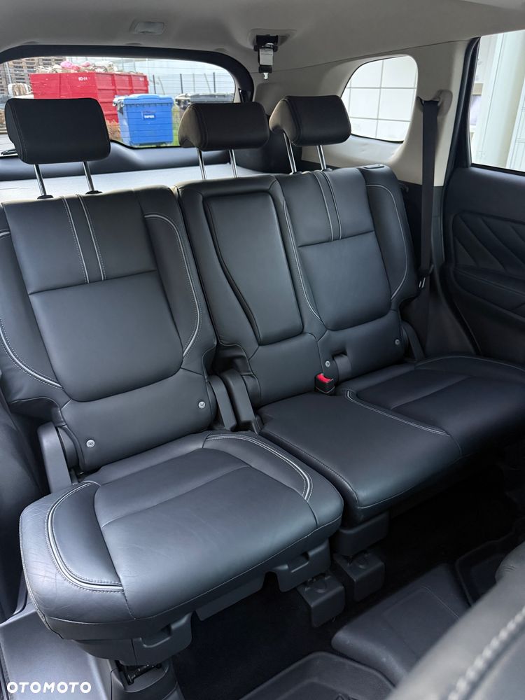 Mitsubishi Outlander 2.0 4WD Top - 31