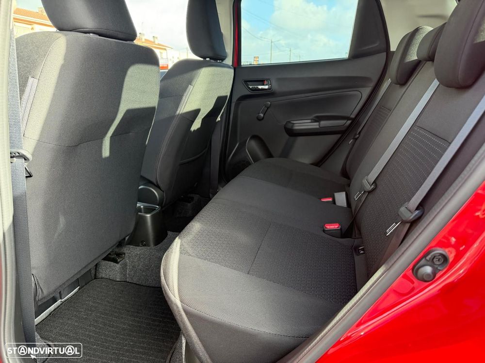 Suzuki Swift 1.2 Mild Hybrid GLX - 10