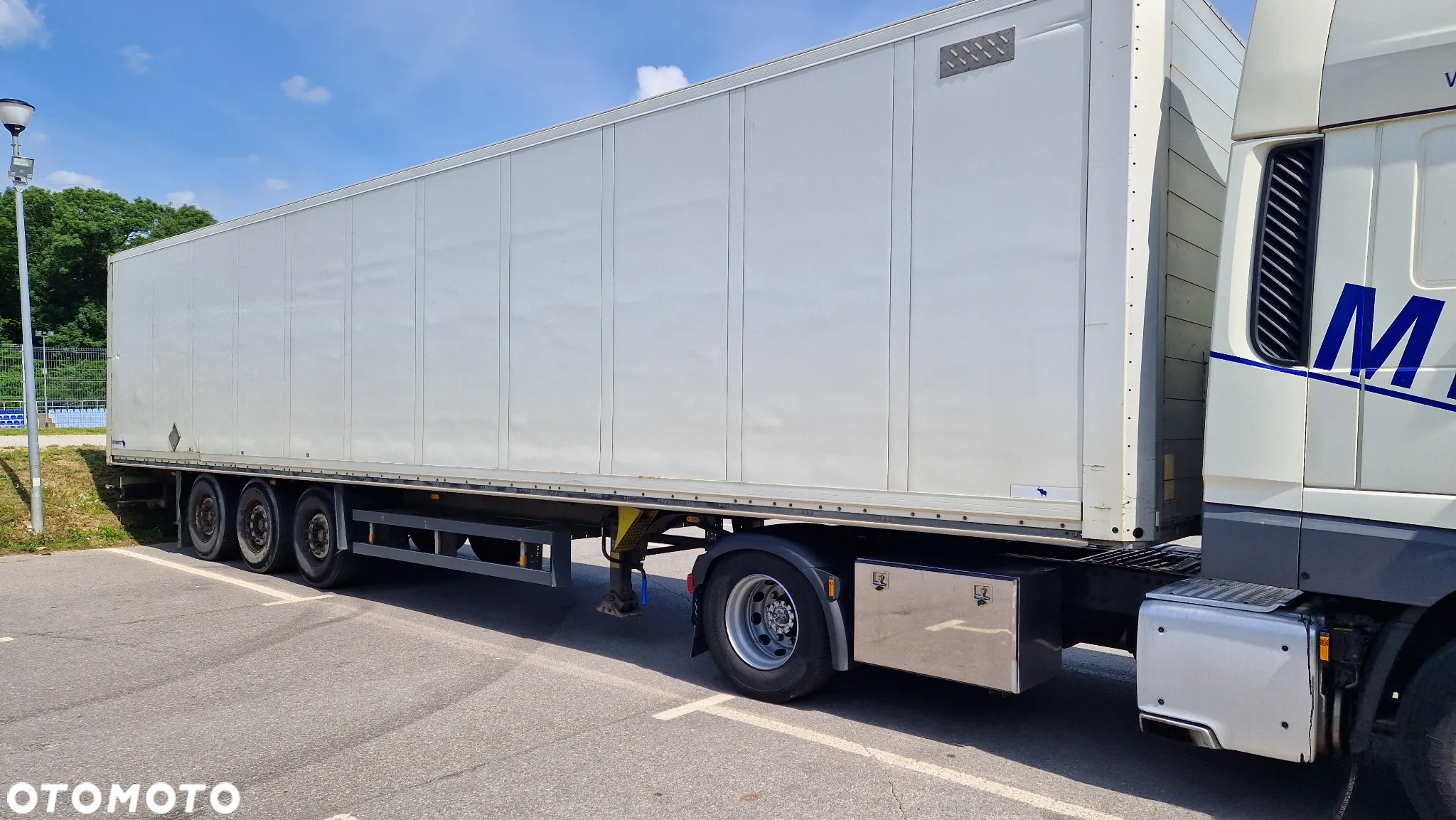 Schmitz Cargobull Kontener izoterma z Roletą z Niemiec - 14