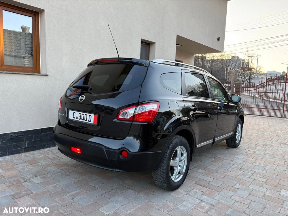 Nissan Qashqai+2 - 17