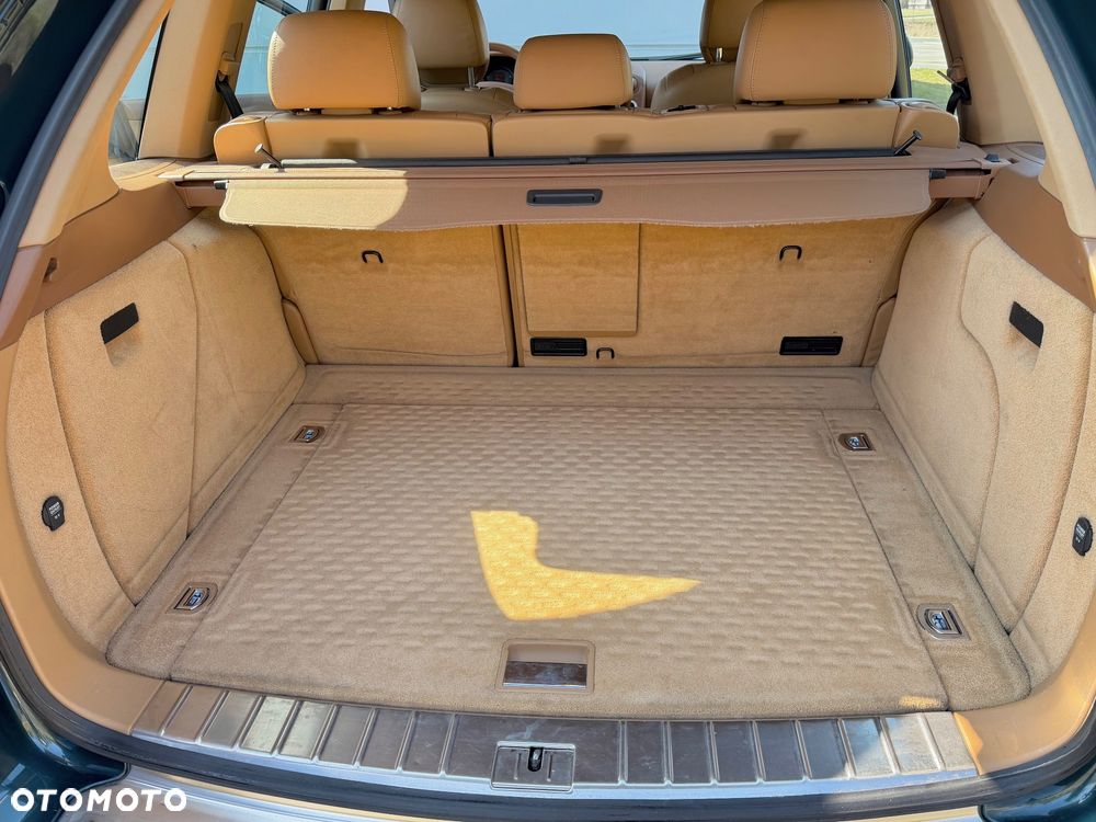 Porsche Cayenne - 12