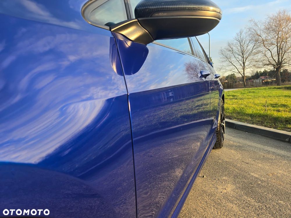 Volkswagen Golf - 11