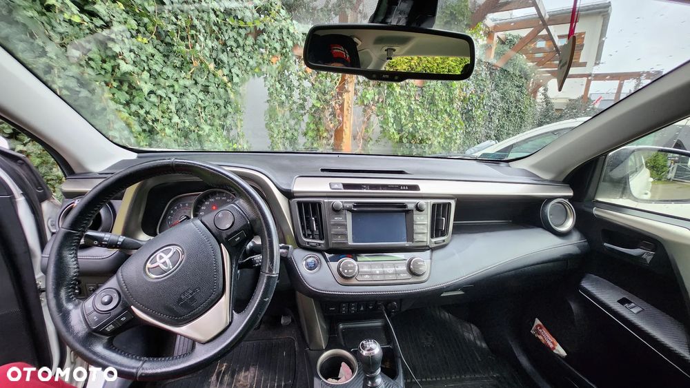 Toyota RAV4 2.0 D-4D Active 4x2 - 9