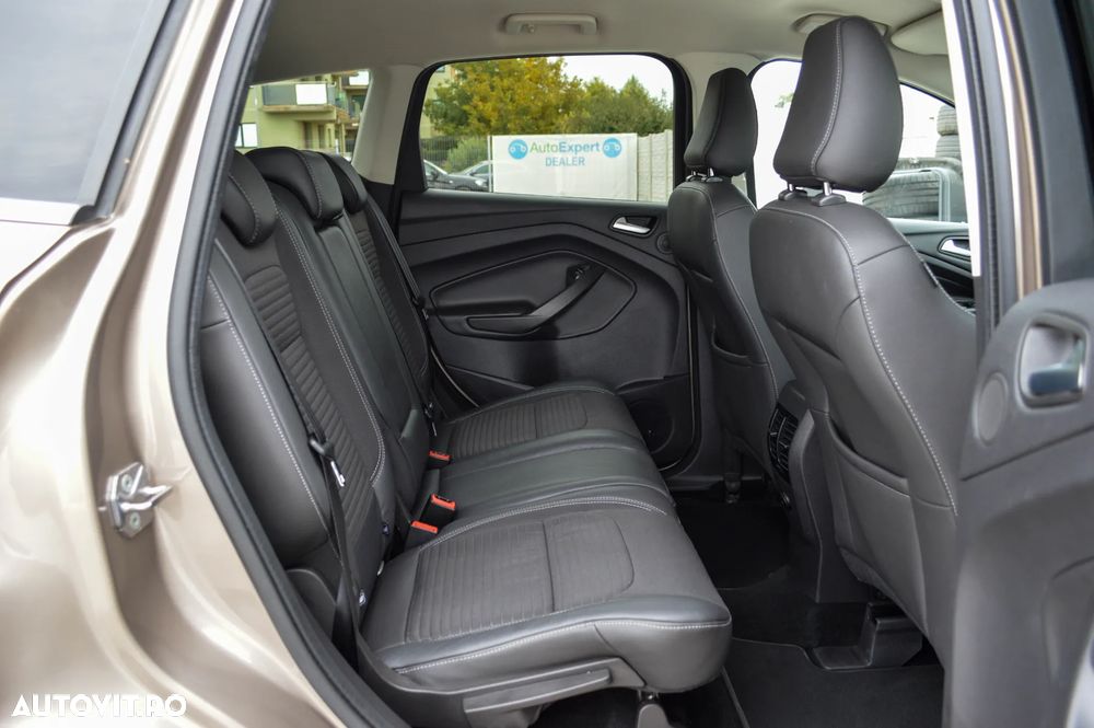 Ford Kuga 1.5 EcoBoost 4x4 Aut. Trend - 6