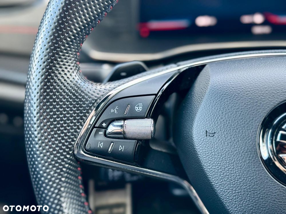 Skoda Octavia 2.0 TDI DSG 4x4 RS Plus - 34