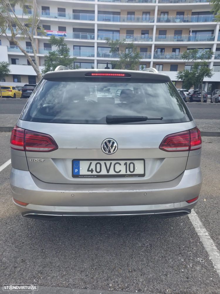 VW Golf Variant 1.6 TDi Confortline DSG - 4