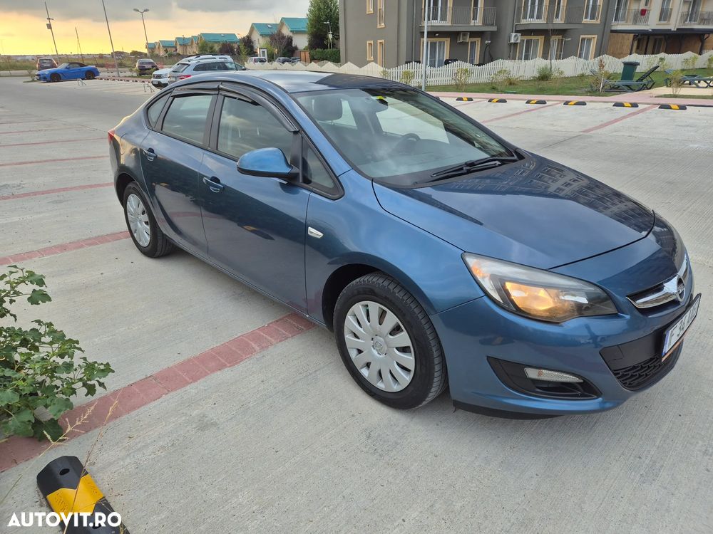 Opel Astra - 4