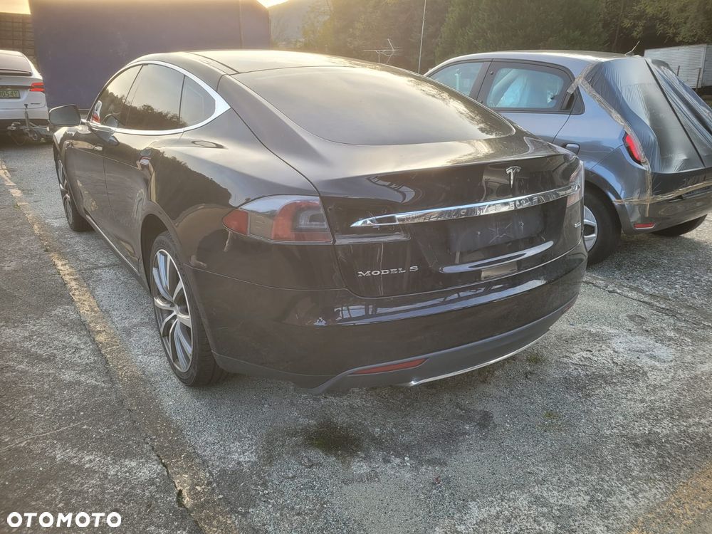 TESLA S 13-16r KLAPA BAGAZNIKA PBSB KOMPLETNA - 2