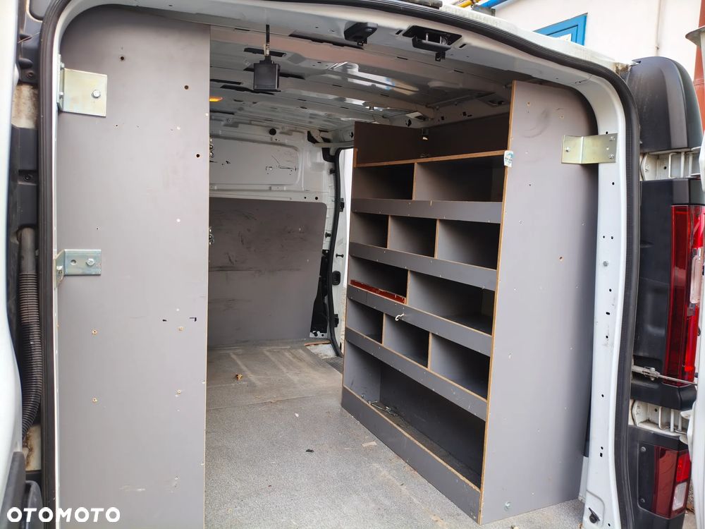 Renault Trafic long - 14