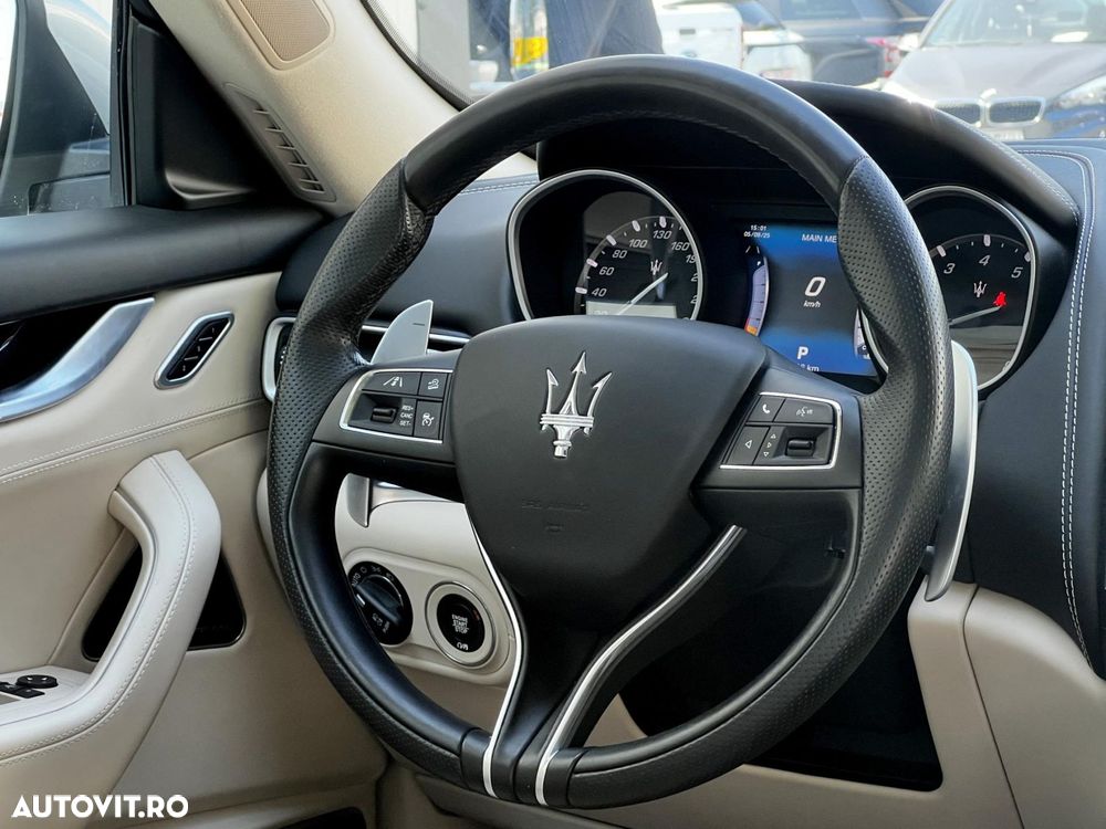 Maserati Levante - 11