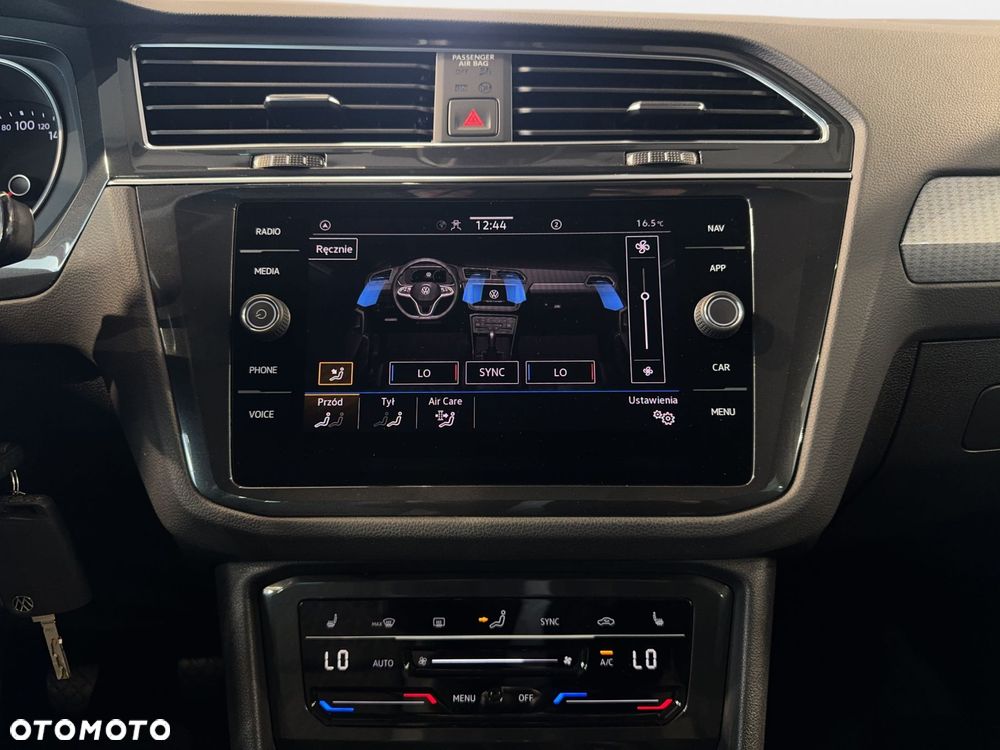 Volkswagen Tiguan - 22