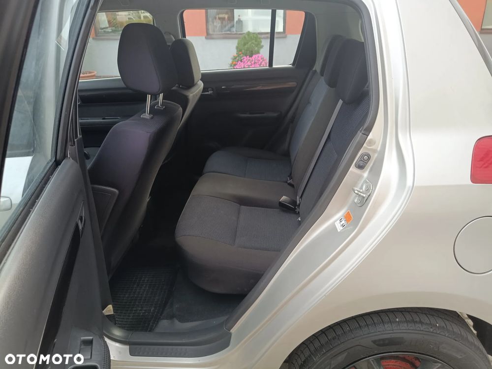 Suzuki Swift 1.3 GS / Premium 4WD - 16