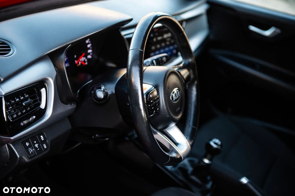Kia Rio 1.2 Dream Team Edition - 20