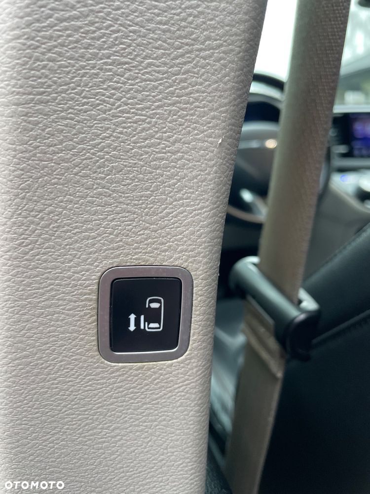 Chrysler Pacifica - 36