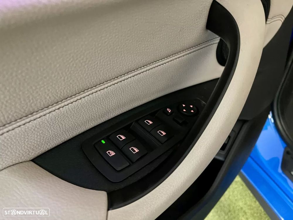 BMW X2 25 e xDrive Pack M - 30