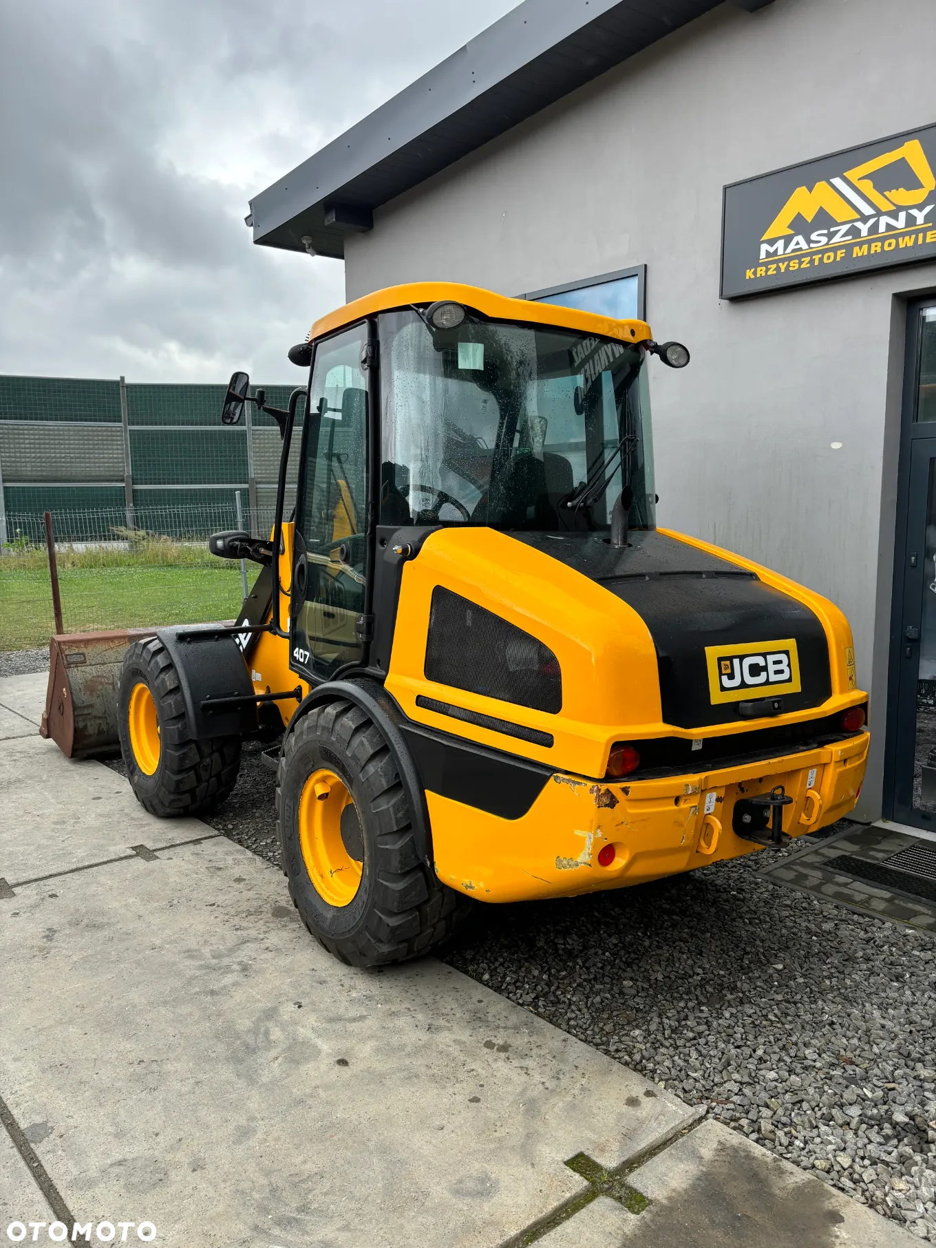 JCB 407 T4 - 13