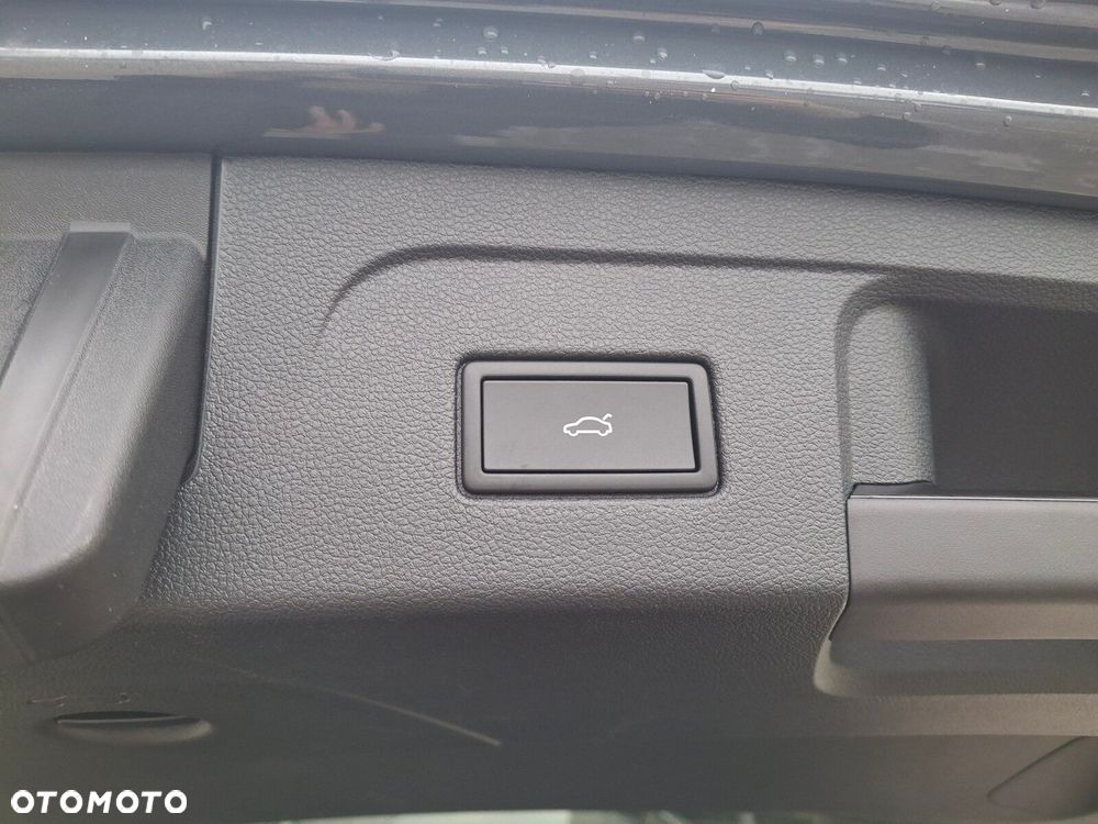 Volkswagen Touran 2.0 TDI BMT SCR Comfortline Plus - 9