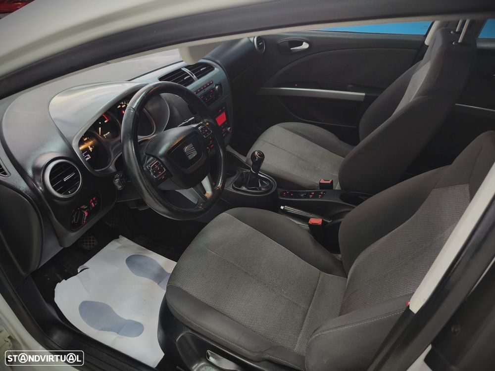 SEAT Leon 1.6 TDI DPF E-Ecomotive Style - 6