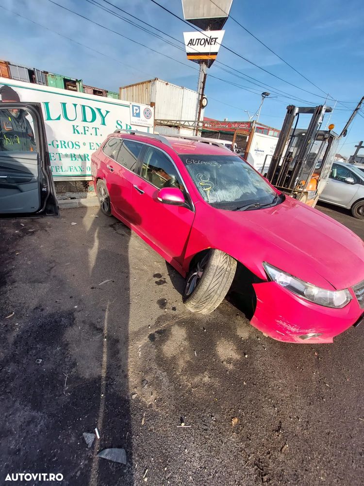 Dezmembrez Honda Accord VIII - 4