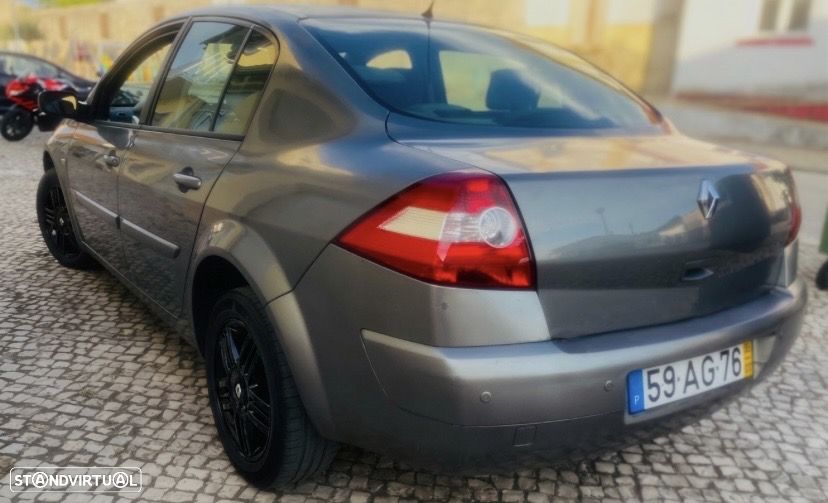 Renault Mégane 1.5 dCi Dynamique - 3