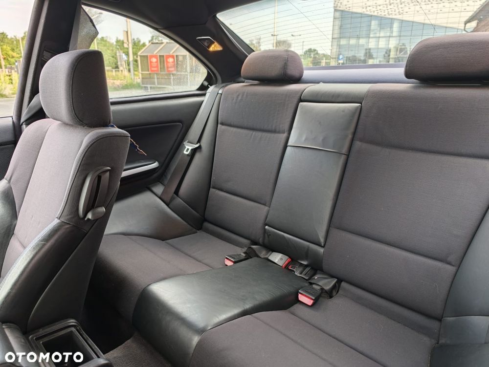 BMW Seria 3 325Ci - 17