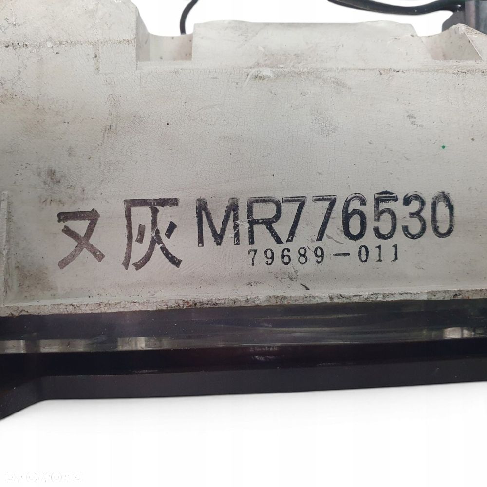 ŚRODKOWY ZEGAR PRZECHYŁOMIERZ Mitsubishi Pajero II Żyroskop MR776530 - 2