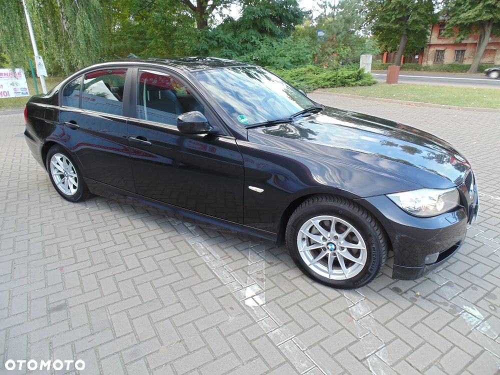 BMW Seria 3 318i Edition Sport - 4
