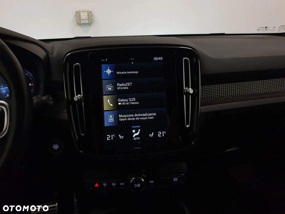 Volvo XC 40 D4 AWD R-Design - 13