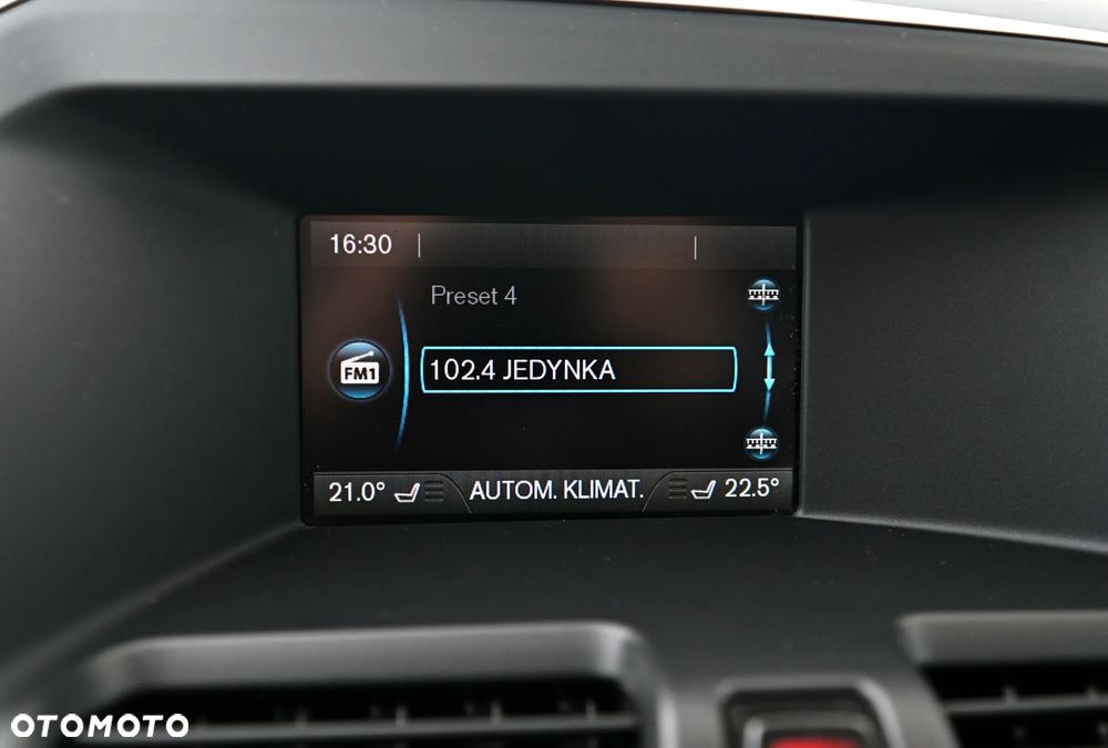 Volvo XC 60 D4 Momentum - 33